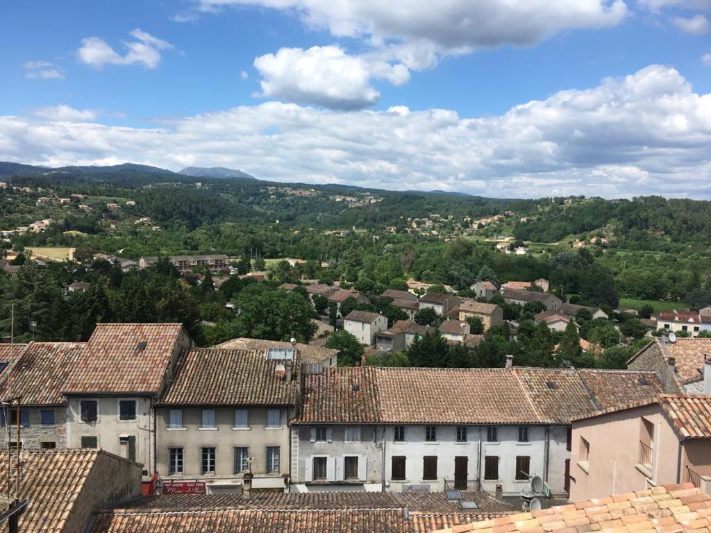 Logement De Charme A Joyeuse Apartamento Exterior foto